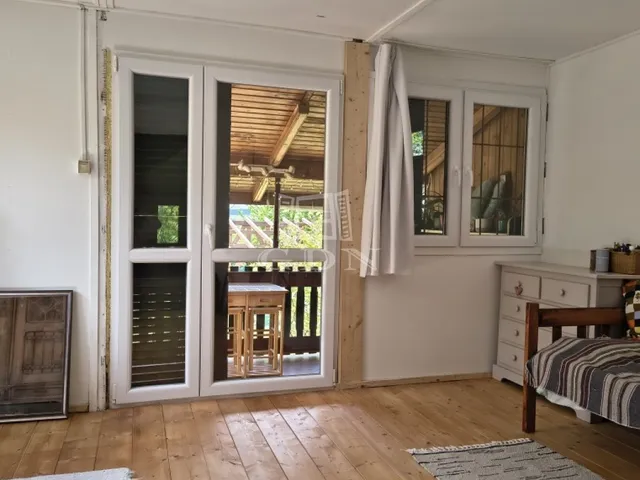 Eladó nyaraló Budakeszi, Nagyszénászug 47 nm