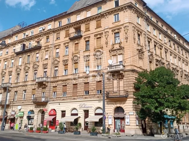Eladó lakás Budapest II. kerület 117 nm