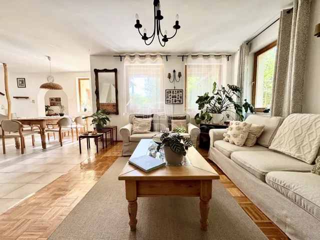 Eladó ház Budapest II. kerület, Pesthidegkút-Ófalu 150 nm