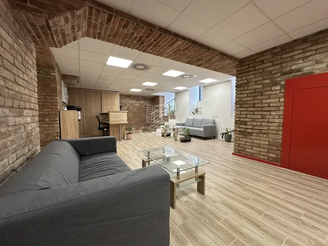 Eladó kereskedelmi és ipari ingatlan Budapest XIII. kerület, Újlipótváros 360 nm
