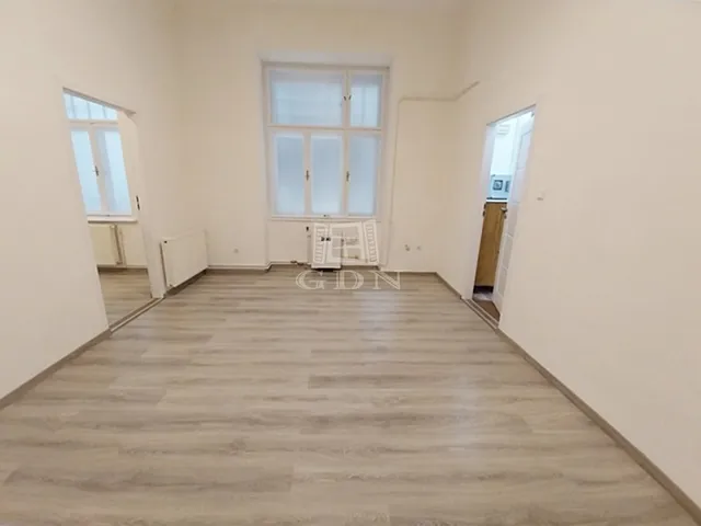 Eladó lakás Budapest VI. kerület 42 nm