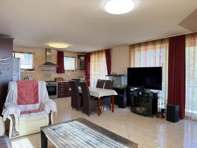 Eladó ház Budapest XVI. kerület, Árpádföld 607 nm