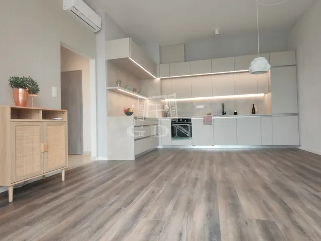 Kiadó lakás Budapest III. kerület, Csillaghegy 66 nm
