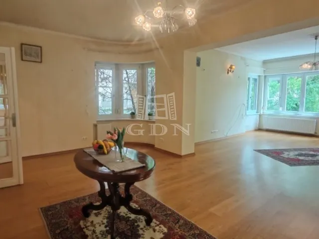 Eladó lakás Budapest II. kerület, Pasarét 130 nm