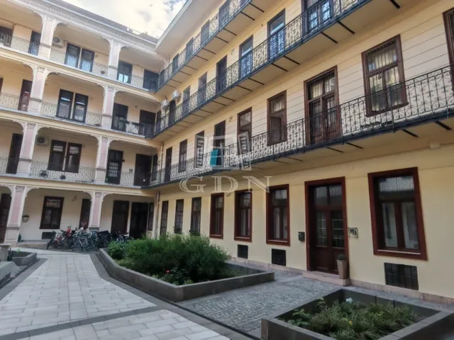 Eladó lakás Budapest IX. kerület 65 nm