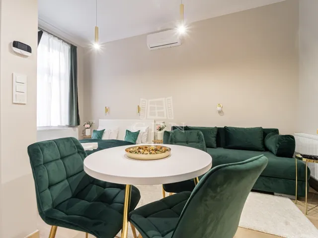 Eladó lakás Budapest VI. kerület 30 nm