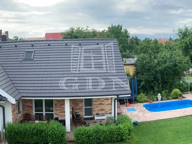 Eladó ház Dunaharaszti, Óváros 194 nm