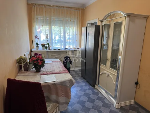 Eladó lakás Bugyi 80 nm