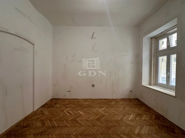 Eladó lakás Budapest VI. kerület 44 nm