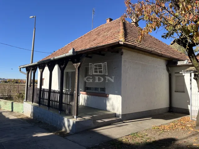 Eladó ház Kecskemét, Homokbánya 105 nm