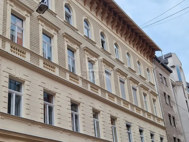 Eladó lakás Budapest VI. kerület 68 nm