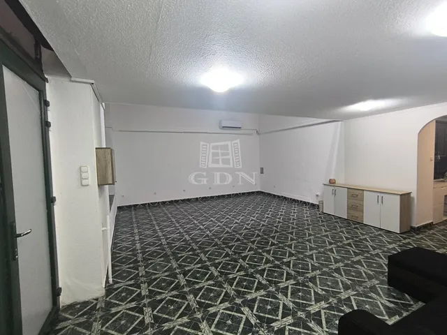 Eladó kereskedelmi és ipari ingatlan Budapest VIII. kerület 56 nm