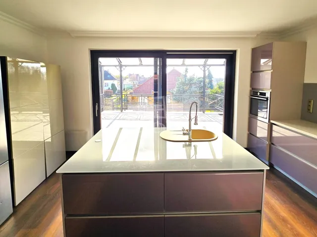 Eladó ház Dunaharaszti, Felsőváros 280 nm