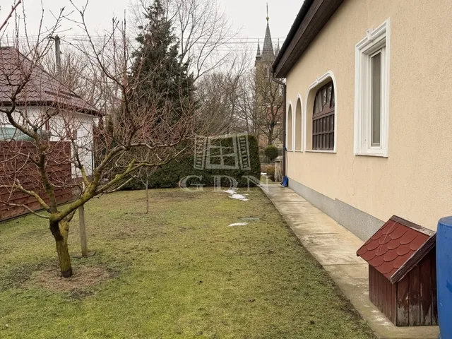 Kiadó ház Budapest XVII. kerület, Felső-Rákoshegy 150 nm