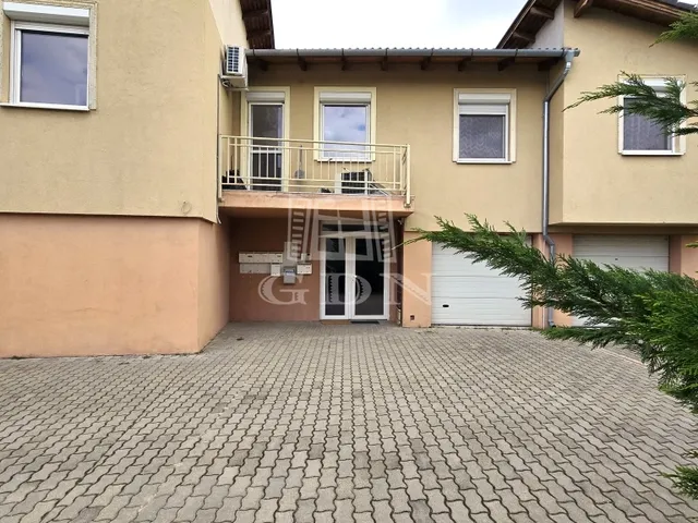 Eladó lakás Dunaharaszti, Alsóváros 40 nm