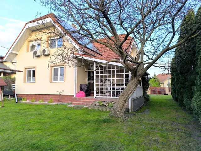 Eladó ház Dunaharaszti, Óváros 297 nm