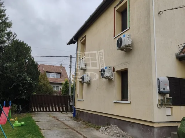 Eladó ház Dunaharaszti, Óváros 273 nm