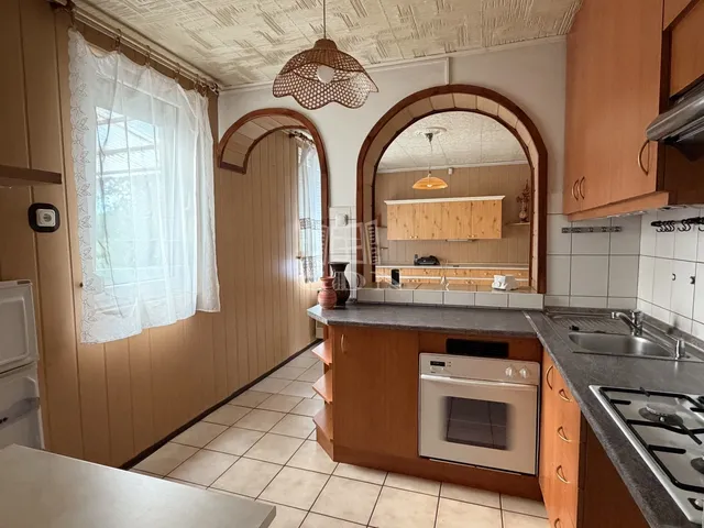 Eladó ház Ráckeve, Szulla 239 nm