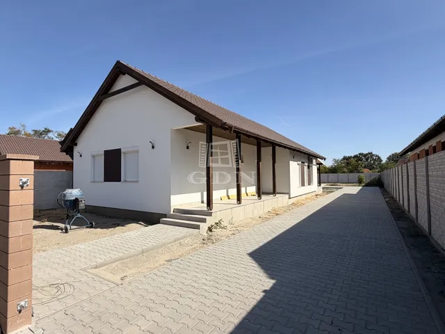 Eladó ház Ráckeve 102 nm