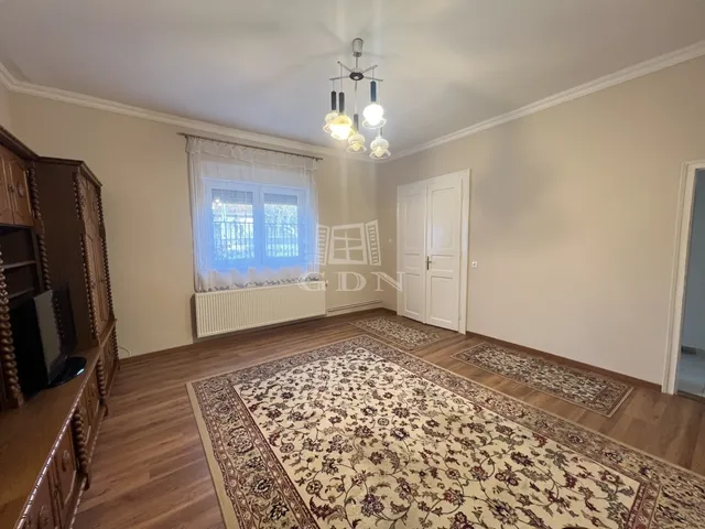 Kiadó lakás Budapest XVIII. kerület, Szemeretelep 82 nm