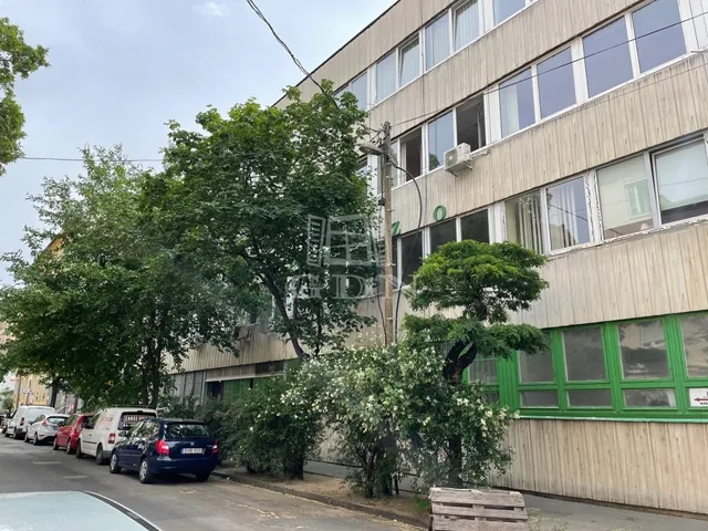 Kiadó kereskedelmi és ipari ingatlan Budapest XIV. kerület, Törökőr 18 nm