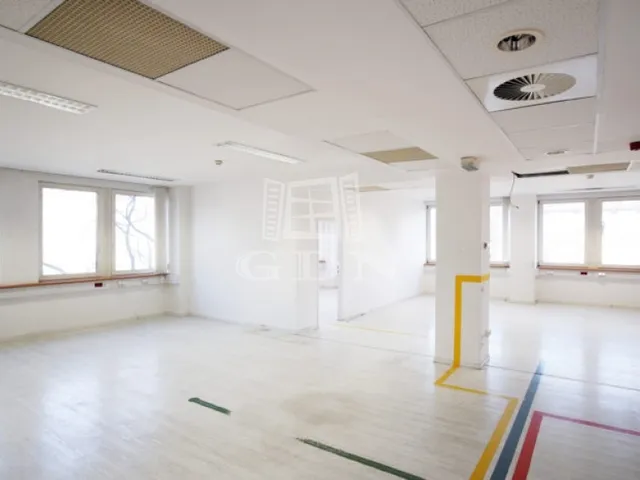 Kiadó kereskedelmi és ipari ingatlan Budapest XI. kerület, Kelenföld 55 nm