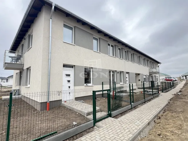 Eladó lakás Mende 61 nm