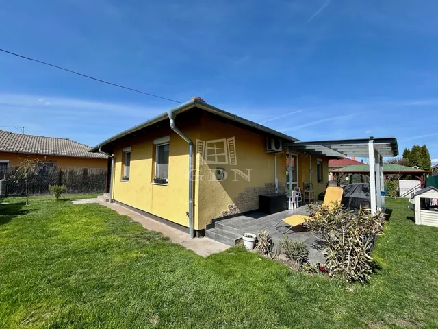 Eladó ház Halásztelek 78 nm