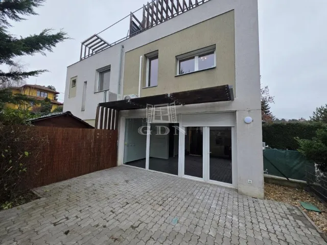 Kiadó ház Budapest III. kerület, Aranyhegy 95 nm