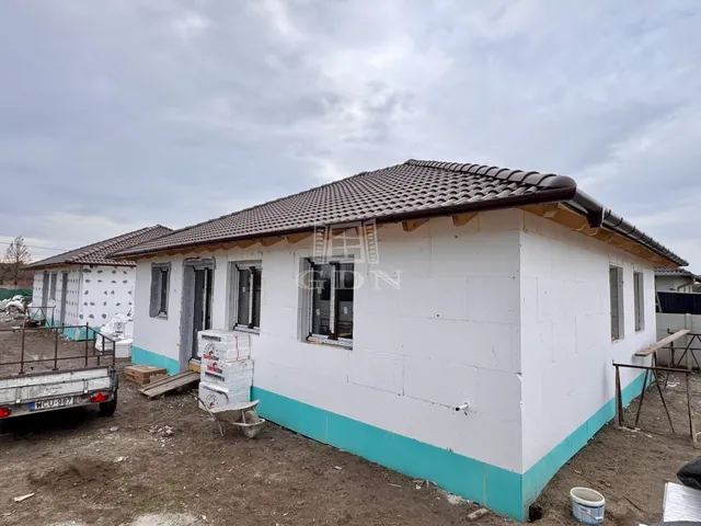 Eladó ház Áporka 95 nm