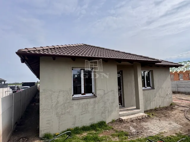 Eladó ház Áporka 95 nm