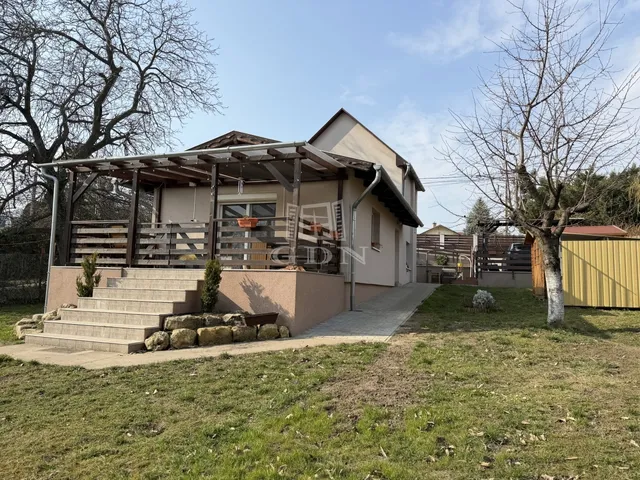 Eladó ház Diósd 88 nm