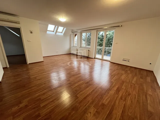 Kiadó lakás Budapest XXII. kerület 140 nm