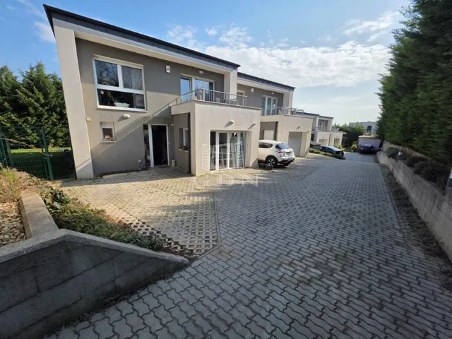 Kiadó ház Budapest III. kerület, Aranyhegy 107 nm