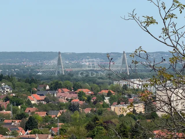 Eladó telek Budapest III. kerület 1417 nm