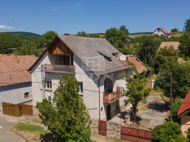 Eladó ház Szokolya 176 nm