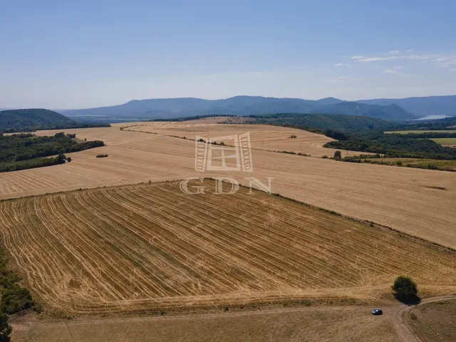 Eladó telek Szokolya 5280 nm