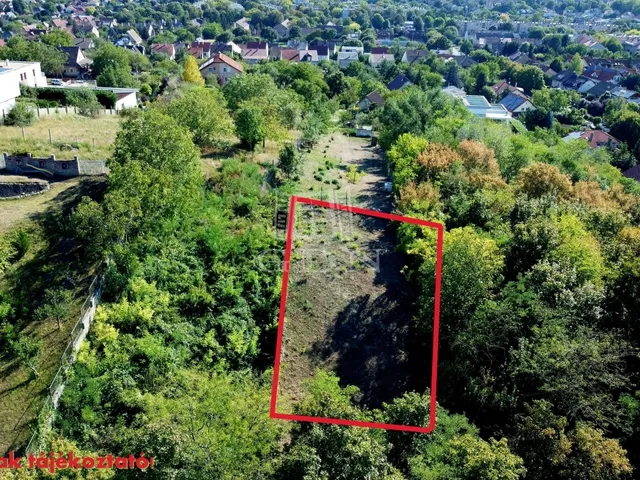 Eladó telek Vác, Deákvár 320 nm