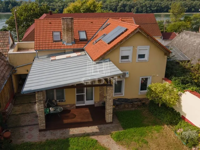 Eladó ház Vác, Belváros 270 nm