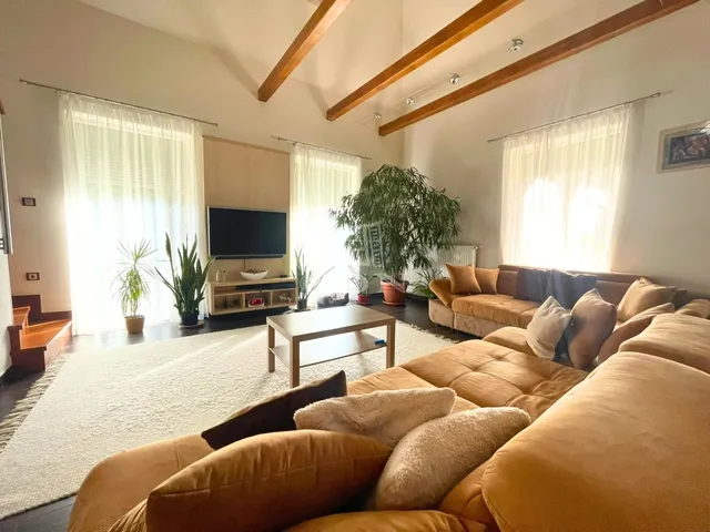 Eladó ház Őrbottyán 168 nm