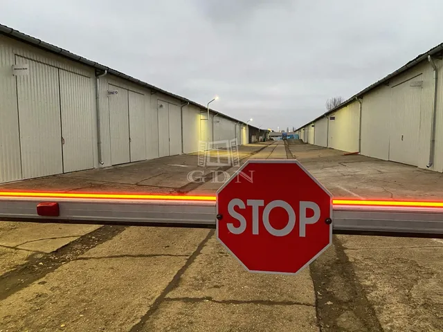 Kiadó kereskedelmi és ipari ingatlan Vác 1012 nm