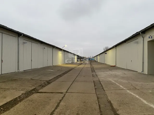 Kiadó kereskedelmi és ipari ingatlan Vác 1012 nm