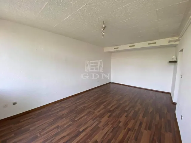 Eladó lakás Vác, Alsóváros 55 nm