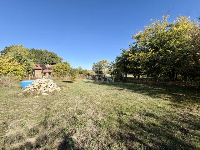 Eladó telek Vácduka 2753 nm