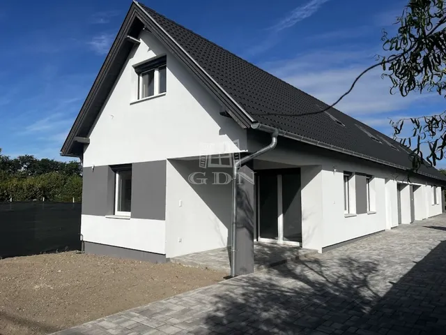 Eladó ház Ráckeve 128 nm