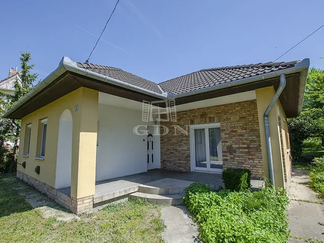 Eladó ház Szigetcsép 67 nm