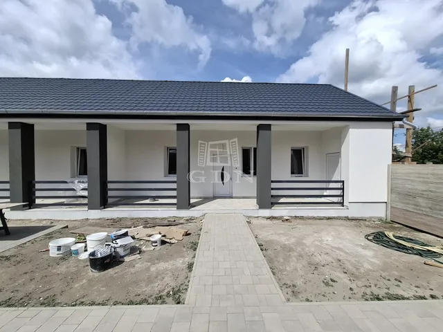 Eladó ház Kiskunlacháza 47 nm