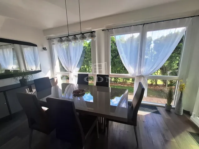 Eladó ház Tököl, Papkert 275 nm