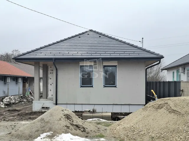 Eladó ház Szigetcsép 101 nm