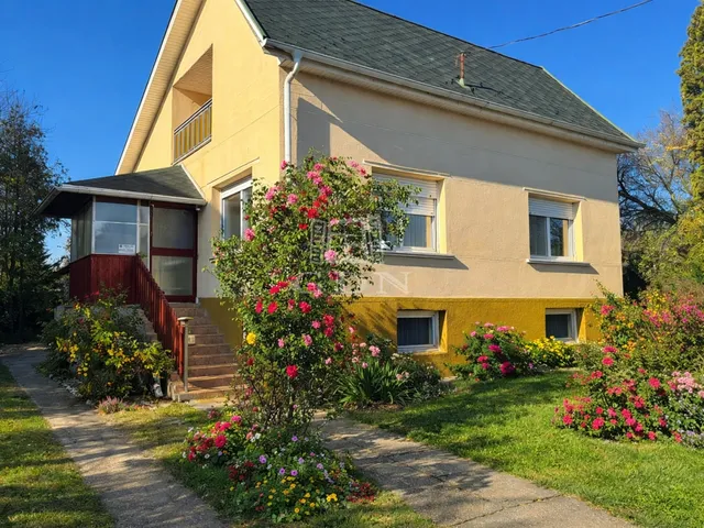 Eladó ház Tököl 76 nm